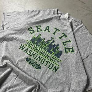 American-vintage Men's Grey T-shirt